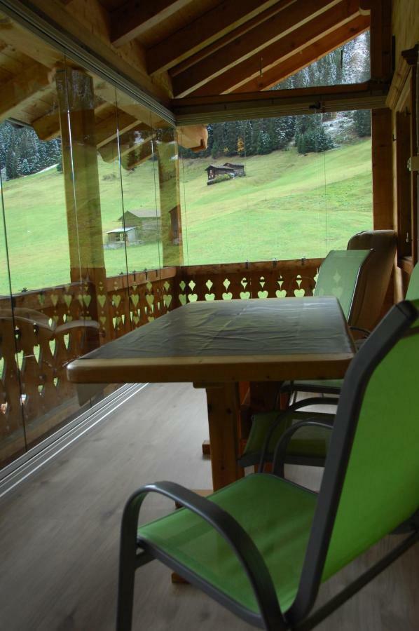 Sertig Ferienwohnung دافوس المظهر الخارجي الصورة