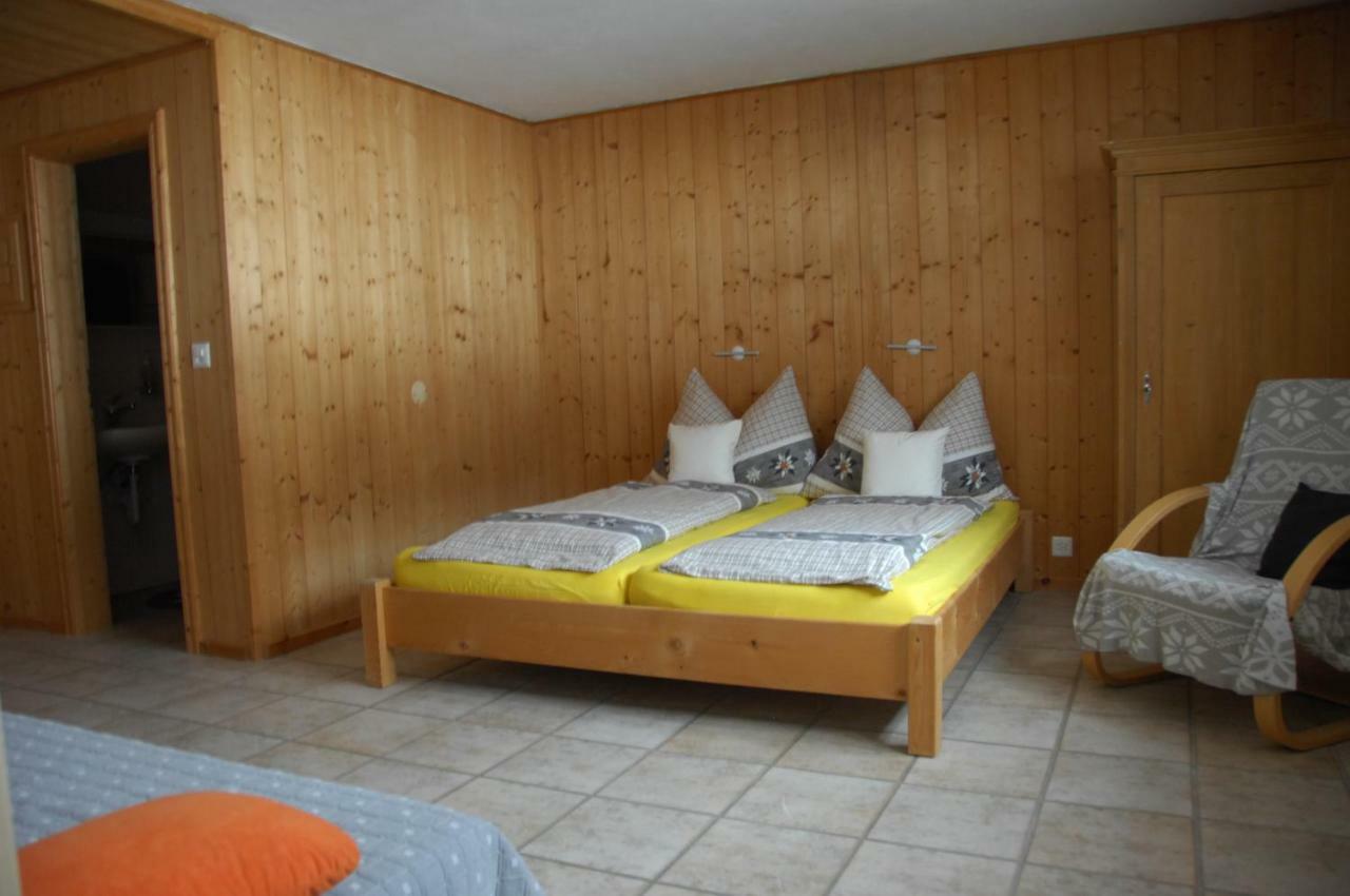 Sertig Ferienwohnung دافوس المظهر الخارجي الصورة