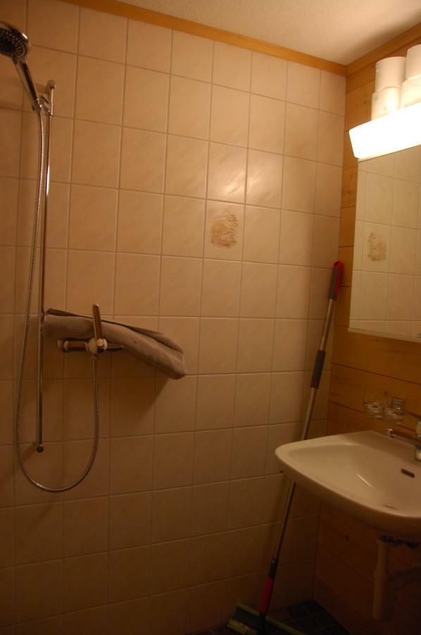 Sertig Ferienwohnung دافوس المظهر الخارجي الصورة