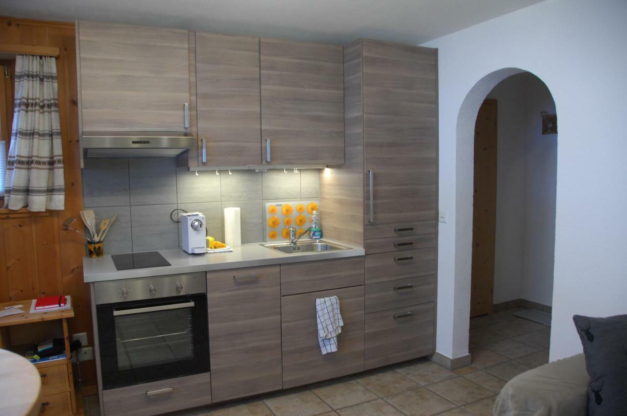 Sertig Ferienwohnung دافوس المظهر الخارجي الصورة